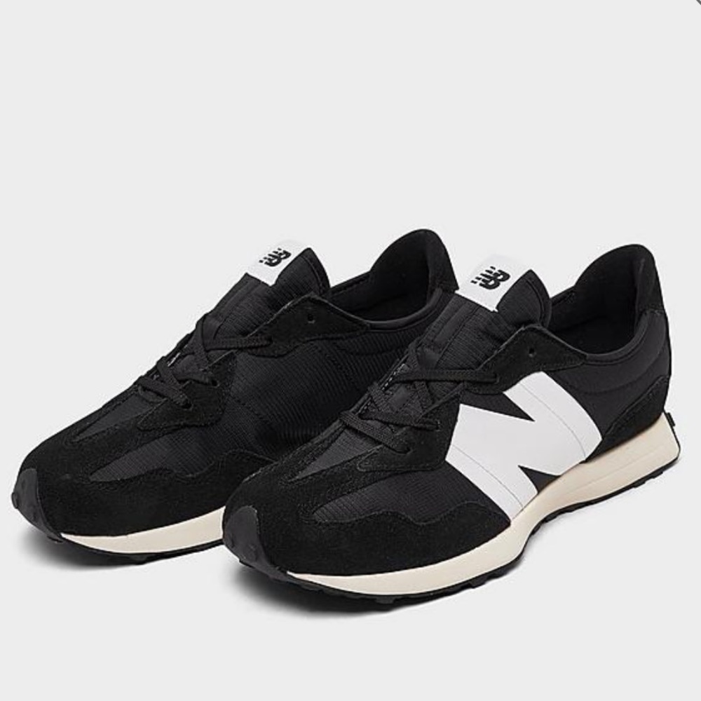 🔥NIB New Balance 327 Tennis Shoes - Picture 1 of 7